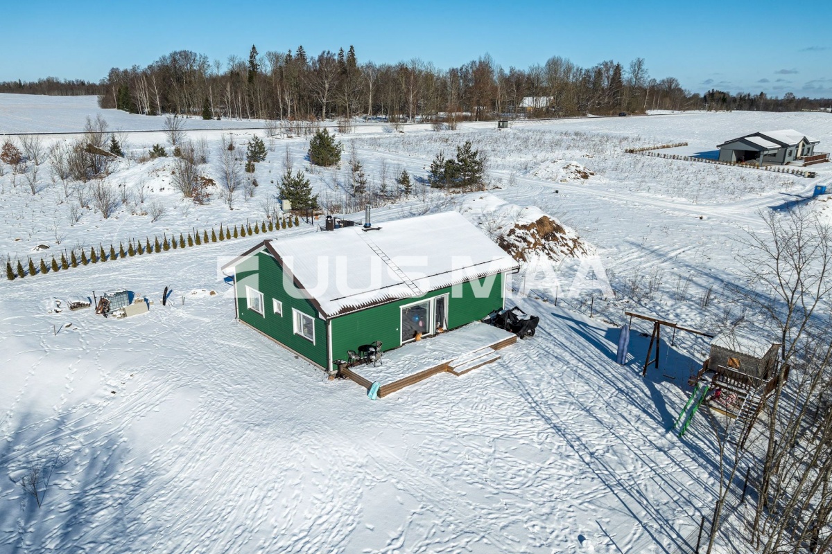 Viljandi vald, Peetrimõisa küla, Ilvese tee 8