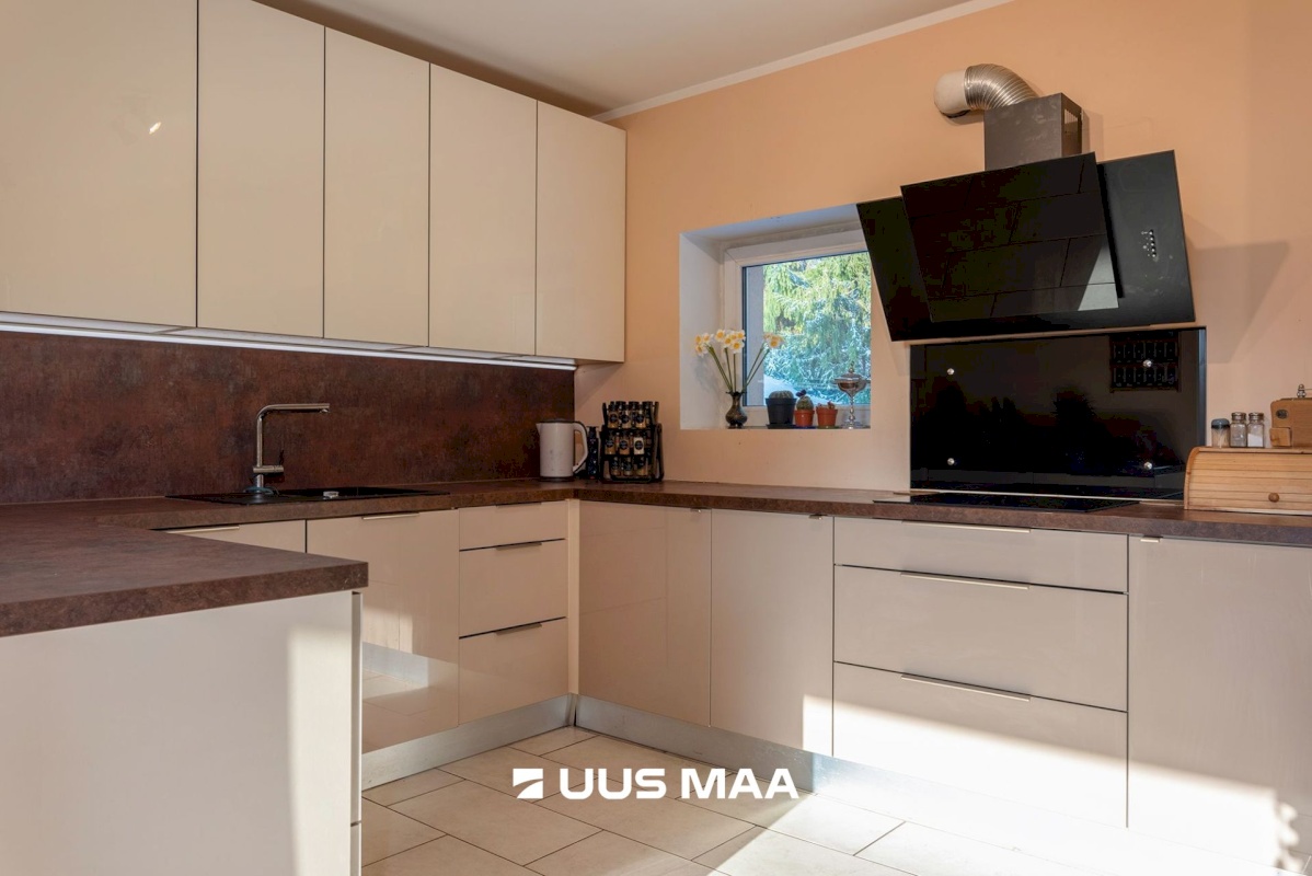 Tartu linn, Tartu linn, Ihaste, Kabina tee 18