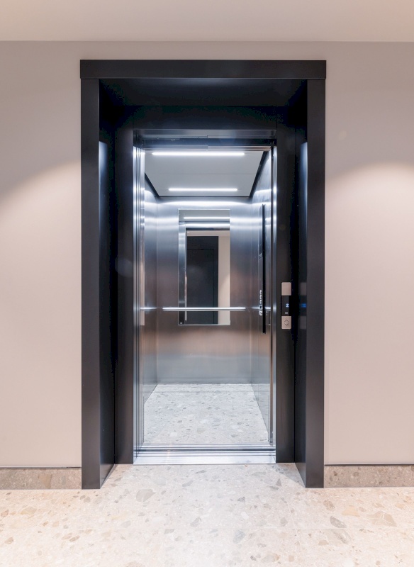 Rakvere linn, Adoffi 1-25