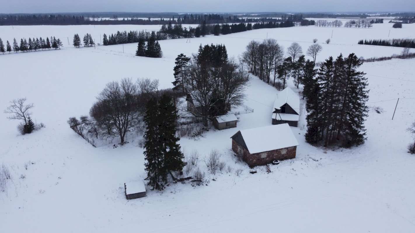 Tapa vald, Räsna küla, Maie