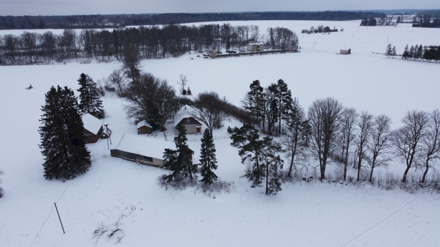 Tapa vald, Räsna küla, Maie