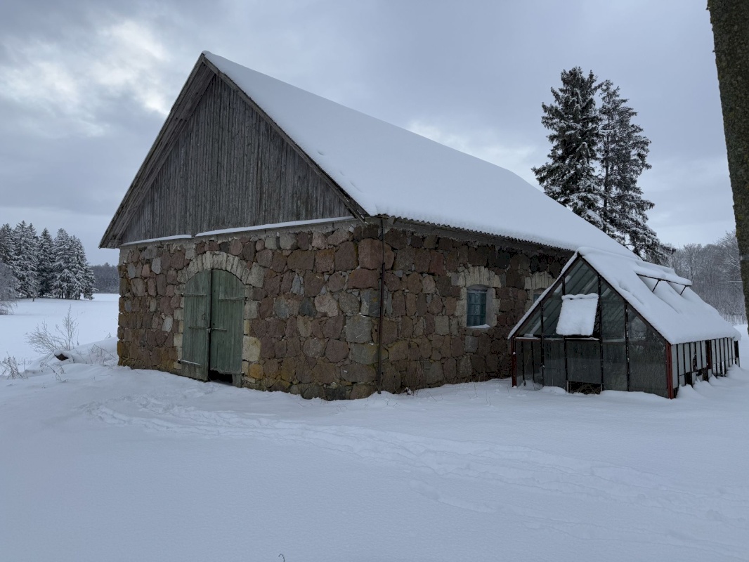 Tapa vald, Räsna küla, Maie