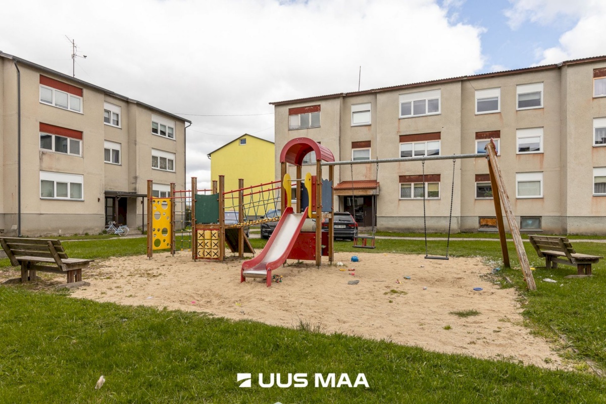 Haapsalu linn, Uuemõisa küla, Haudejaama 22