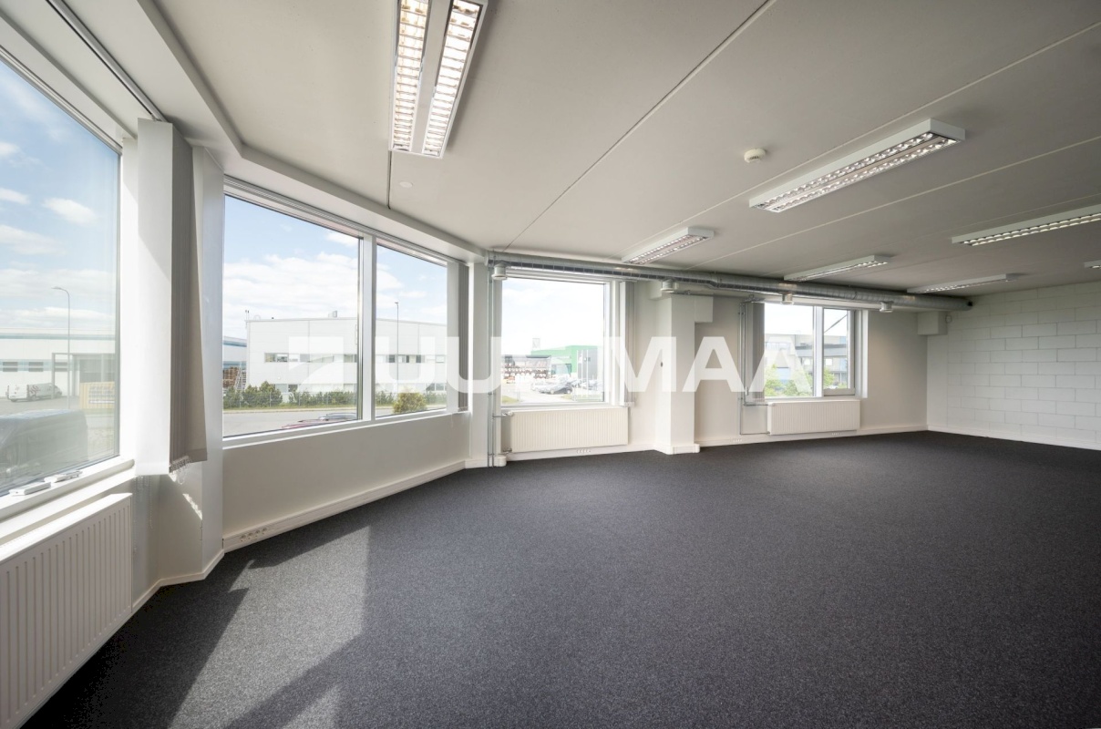 Rae vald, Peetri alevik, Helgi tee 2