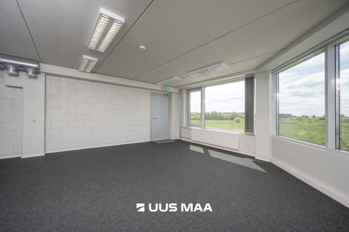 Rae vald, Peetri alevik, Helgi tee 2