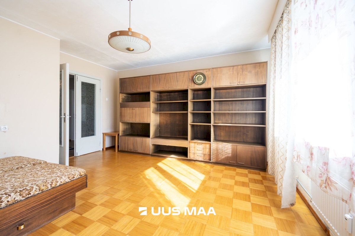 Saaremaa vald, Kuressaare linn, Kotkapoja 10