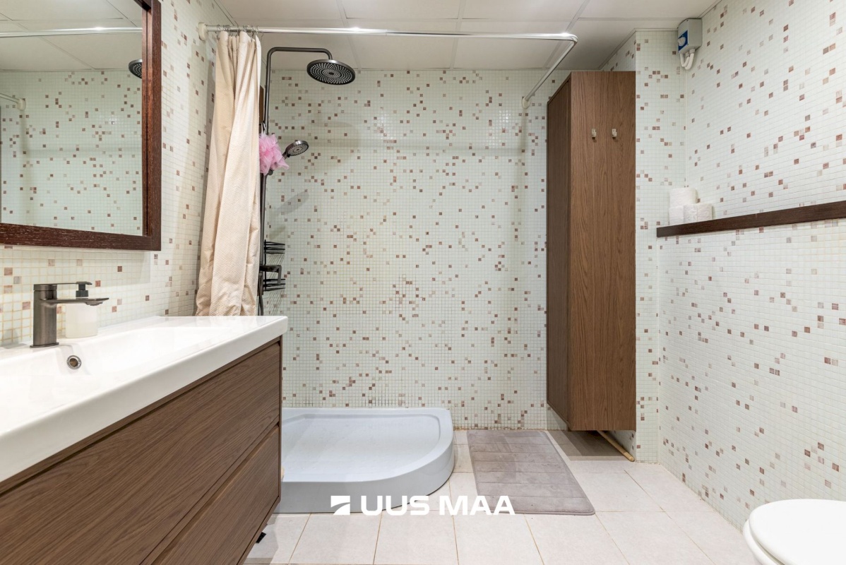 Tallinn, Kesklinna linnaosa, Kadriorg, J. Vilmsi 14