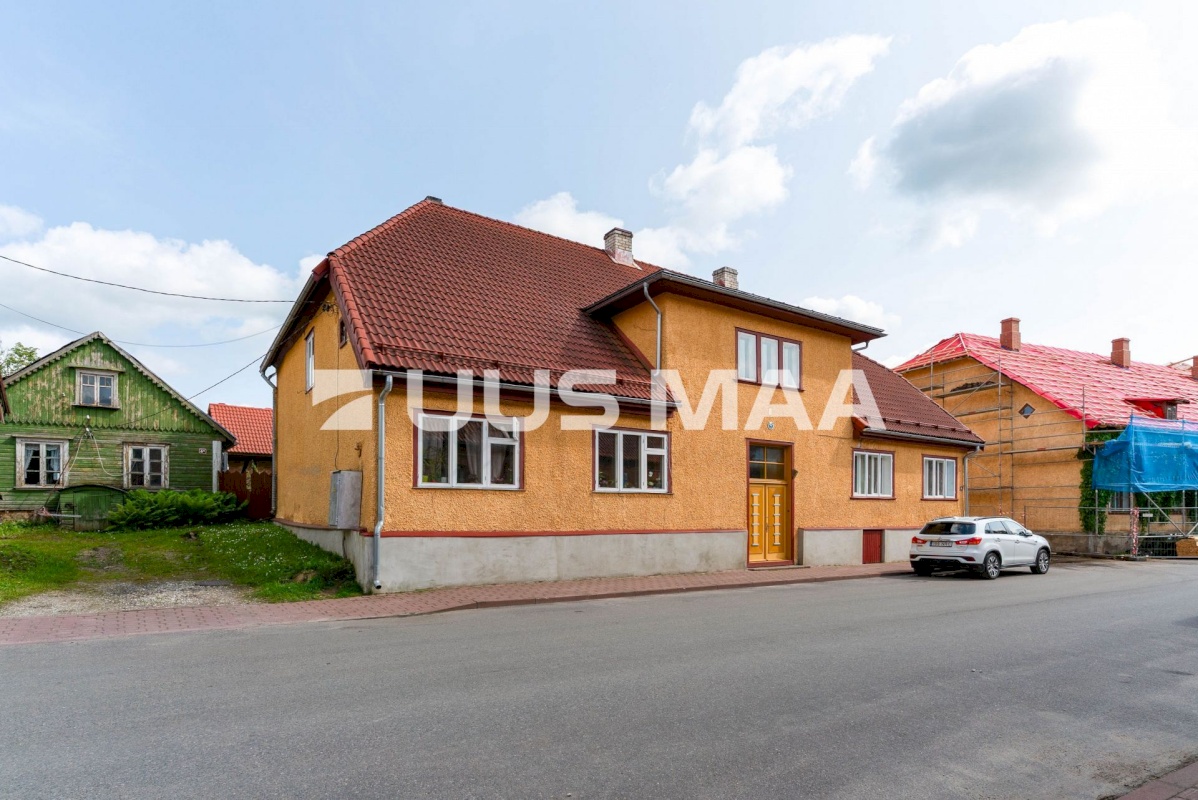 Viljandi linn, Vanalinn, Lossi 4