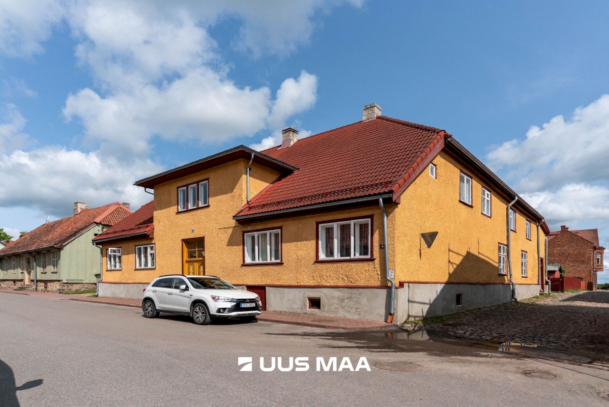 Viljandi linn, Vanalinn, Lossi 4