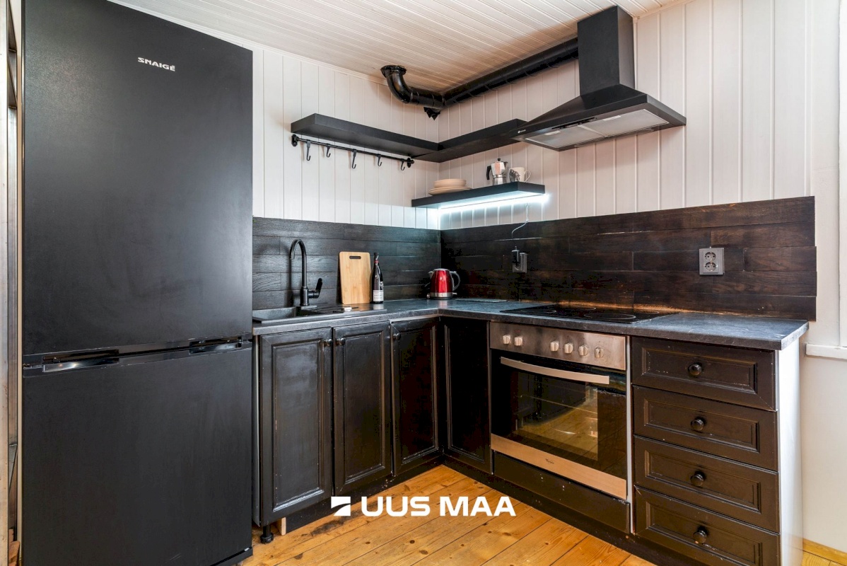 Viljandi linn, Vanalinn, Lossi 4