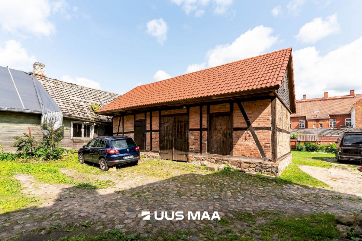 Viljandi linn, Vanalinn, Lossi 4