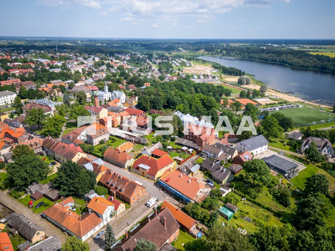 Viljandi linn, Vanalinn, Lossi 4