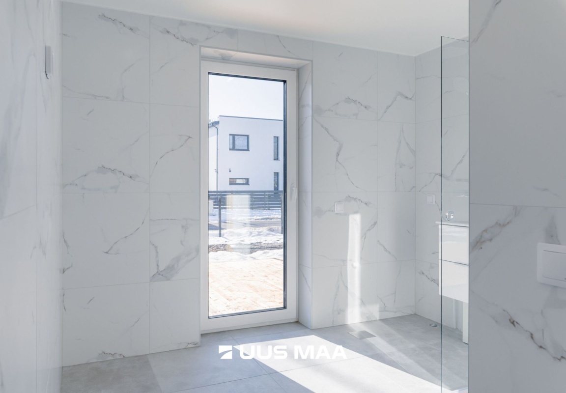 Rakvere linn, Mõisavälja 3-2