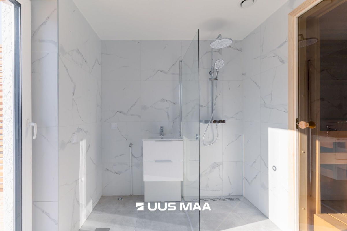 Rakvere linn, Mõisavälja 3-2