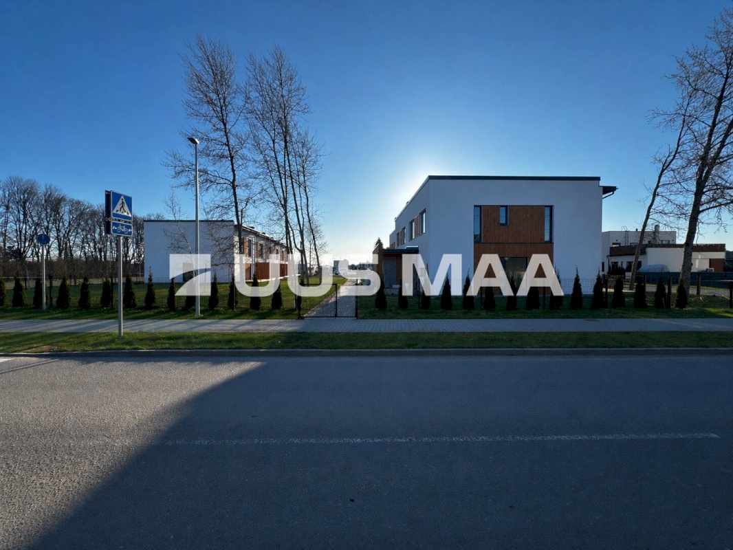 Rakvere linn, Mõisavälja 3-2