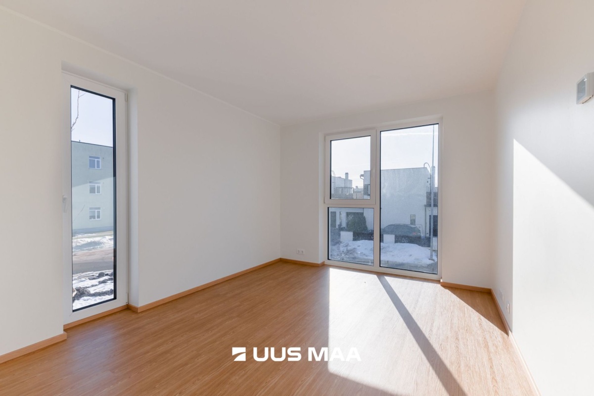 Rakvere linn, Mõisavälja 3-2