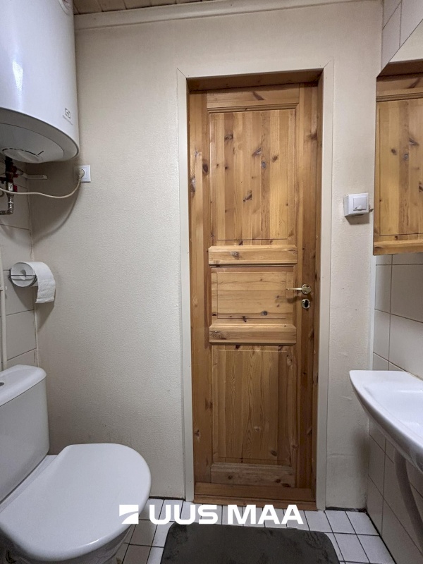 Rakvere linn, Tallinna tn 42