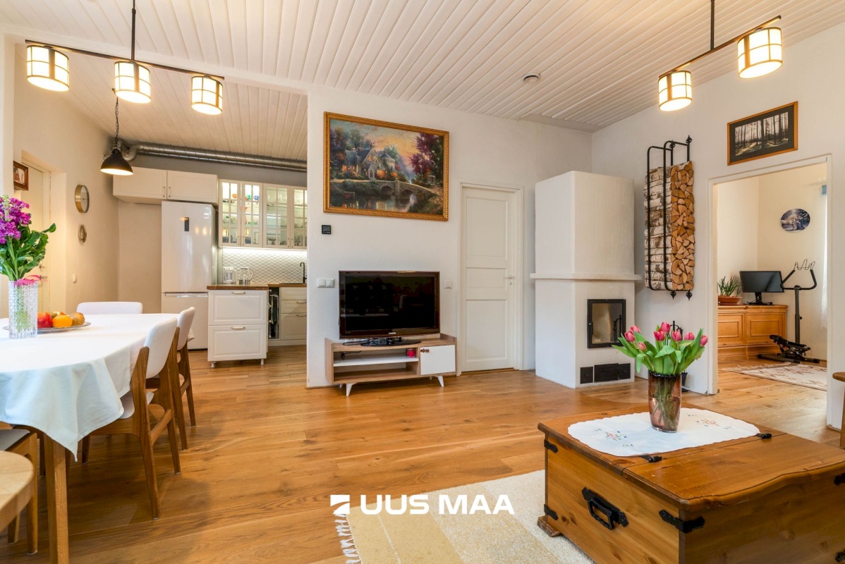 Viljandi linn, Kesklinn, Posti tn 23a