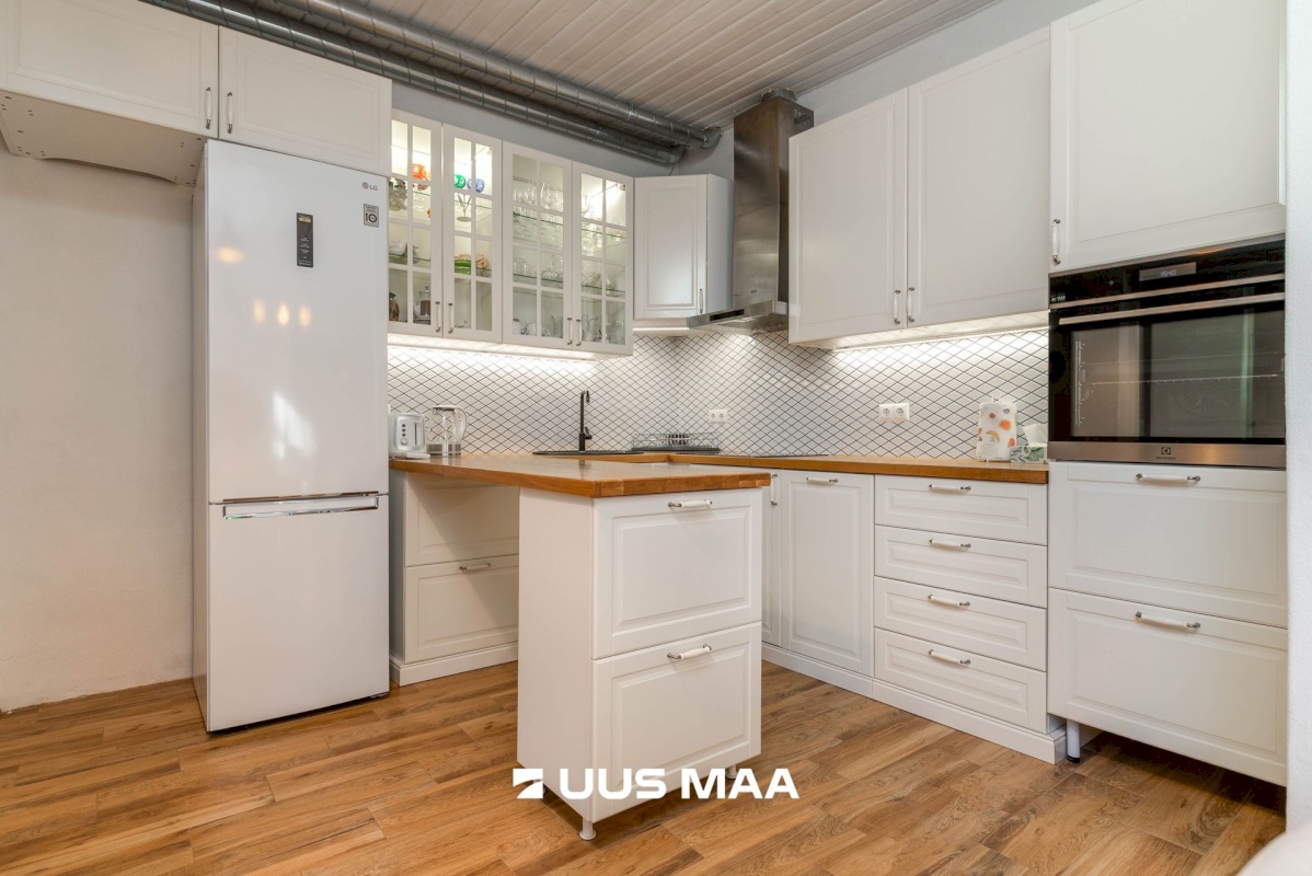 Viljandi linn, Kesklinn, Posti tn 23a