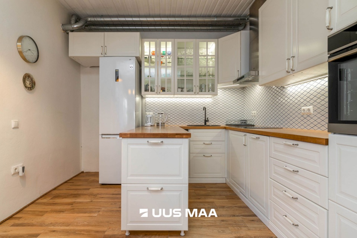 Viljandi linn, Kesklinn, Posti tn 23a