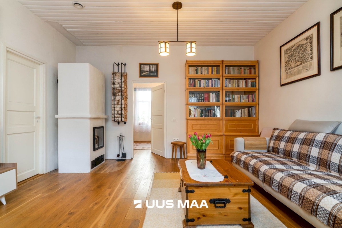 Viljandi linn, Kesklinn, Posti tn 23a