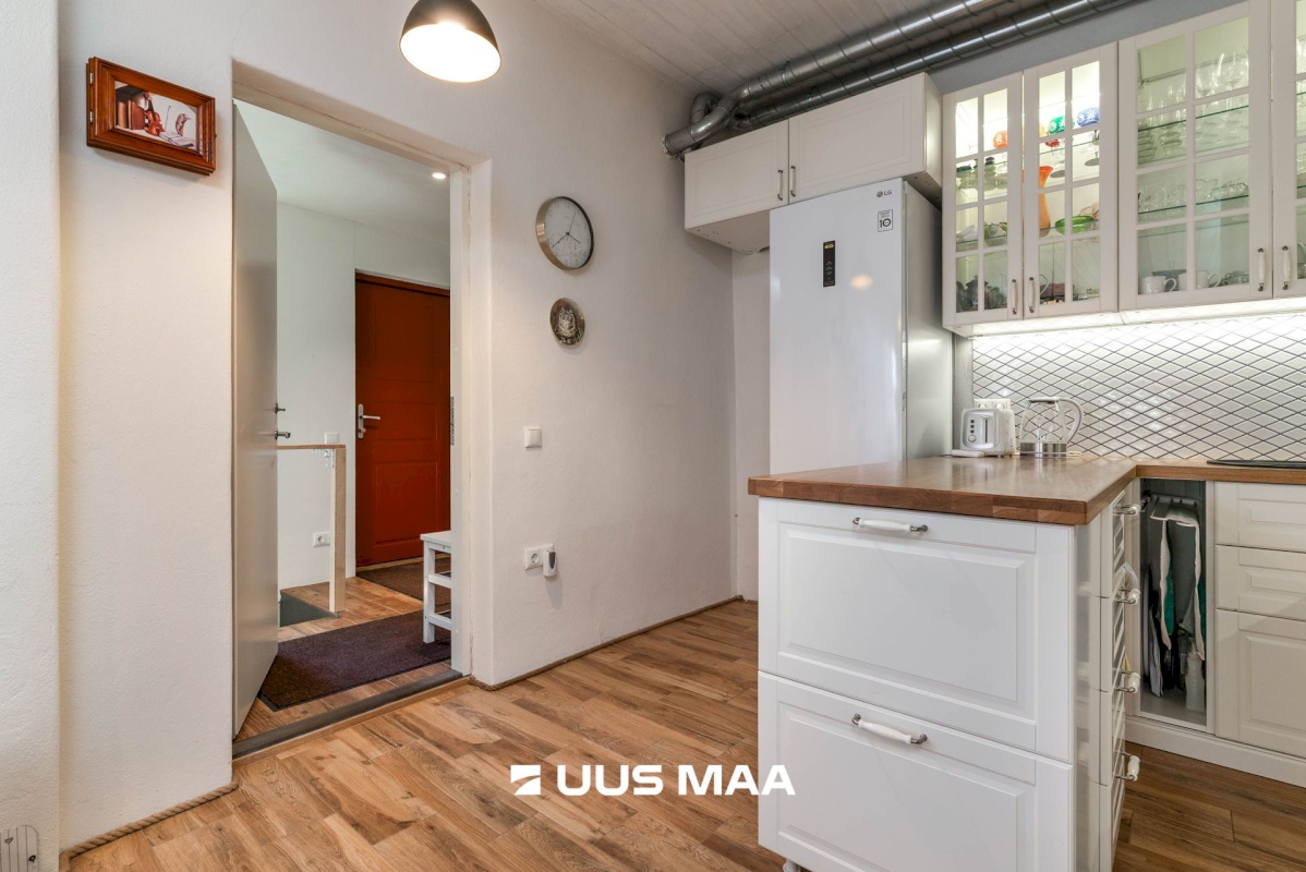 Viljandi linn, Kesklinn, Posti tn 23a