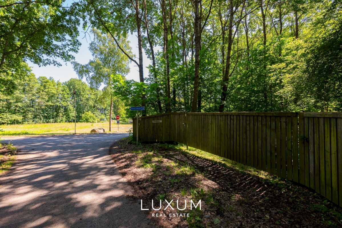 Viimsi vald, Tammneeme küla, Tammekivi tee 8