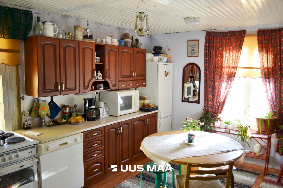 Saaremaa vald, Kihelkonna alevik, Hannuse tn 4