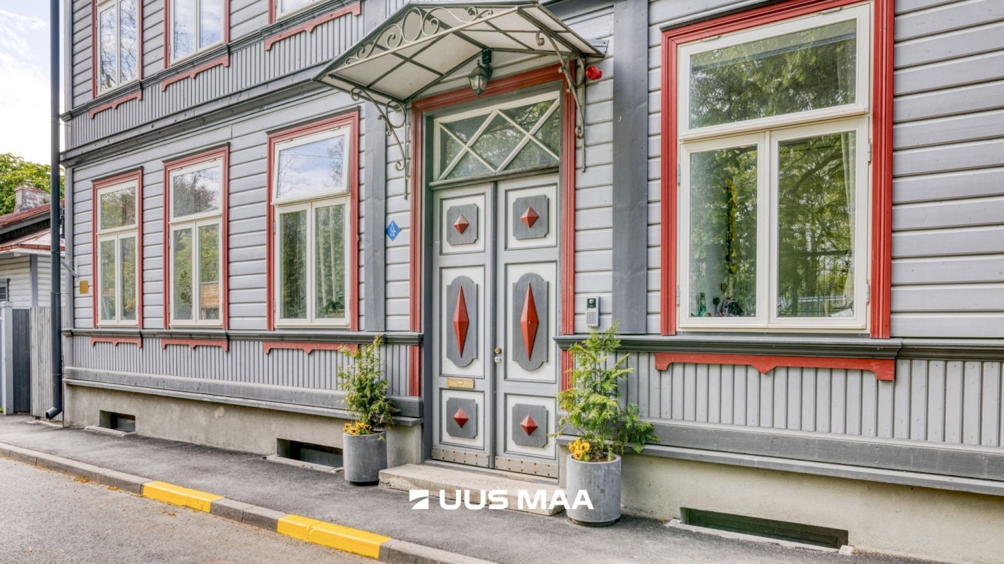 Tallinn, Kesklinna linnaosa, Toom-Kuninga 12