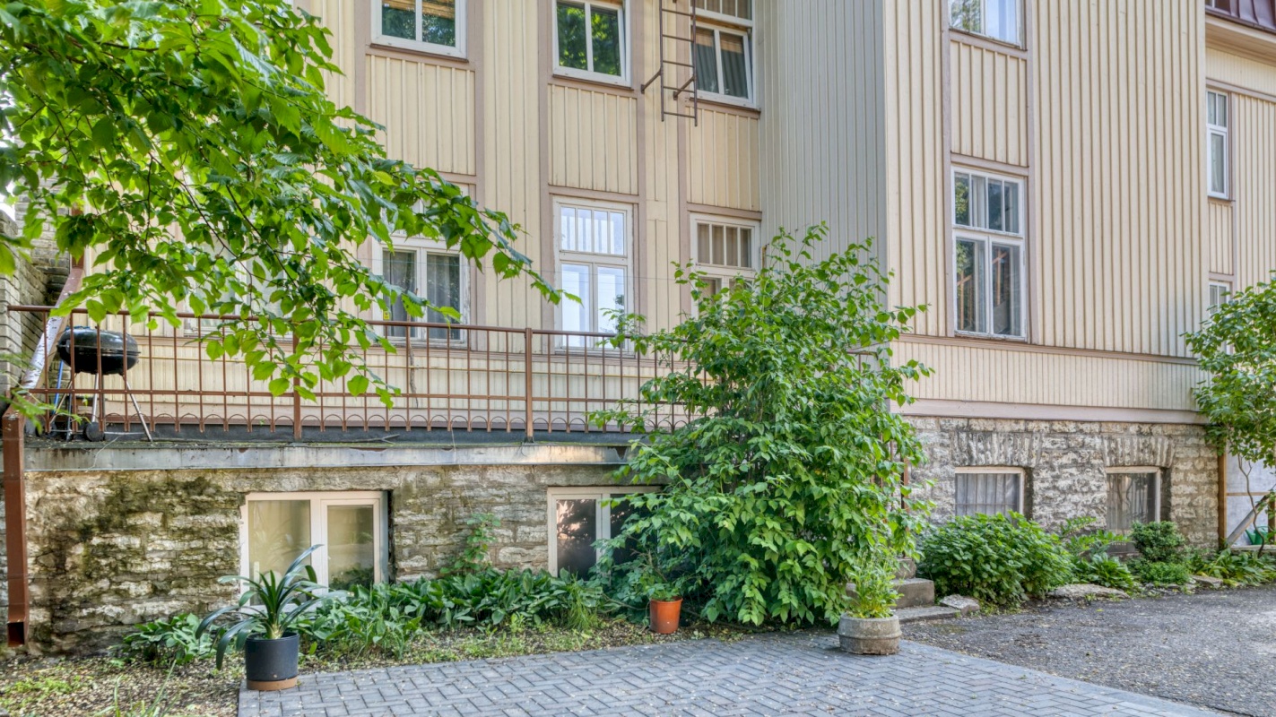 Tallinn, Kesklinna linnaosa, Kadriorg, J. Vilmsi 20
