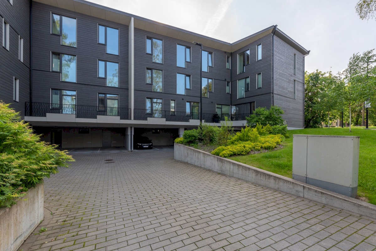 Tartu linn, Tartu linn, Karlova, Ees-Karlova, Tähe 10