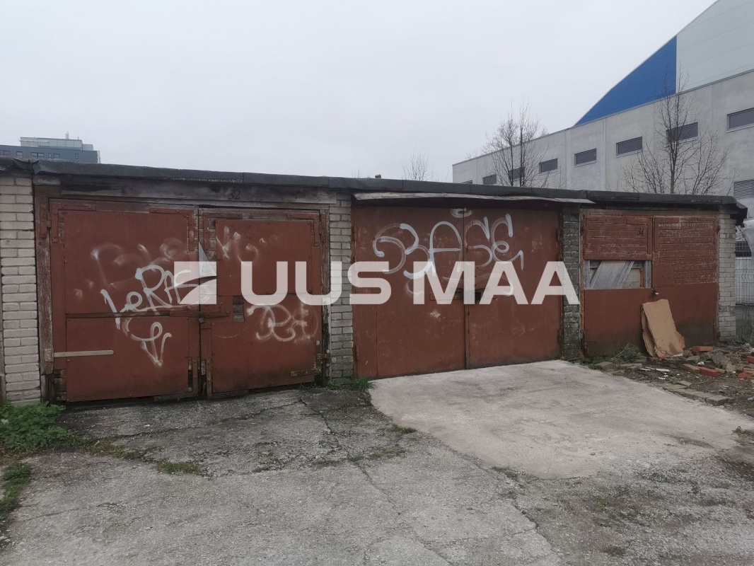 Tallinn, Kristiine linnaosa, Tondi, Jalgpalli 15