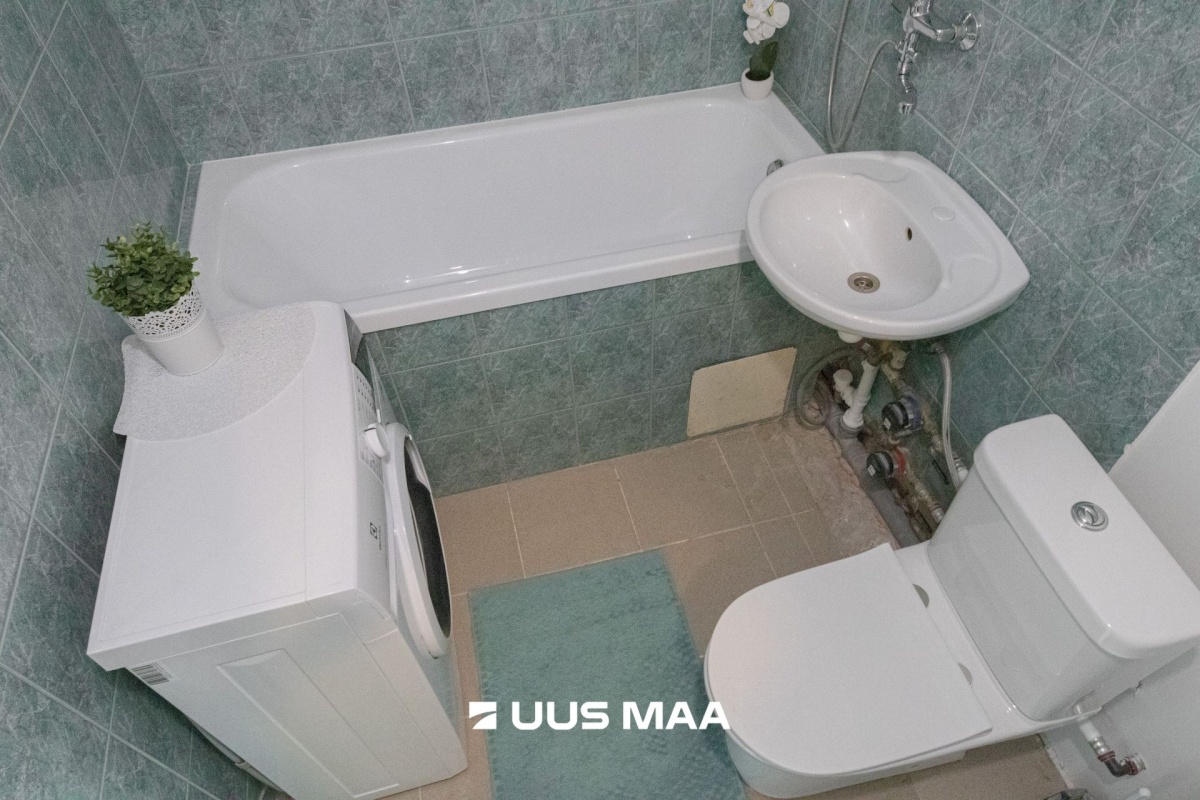Viljandi linn, Männimäe, Reinu tee 12