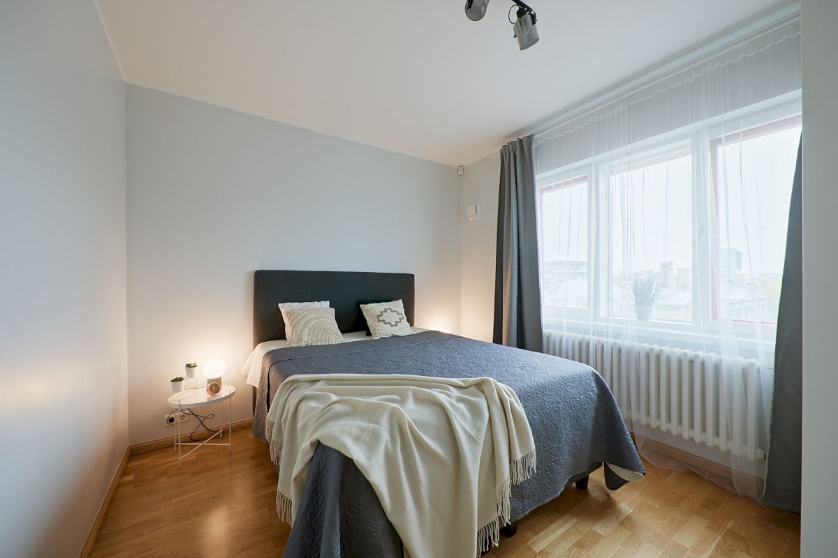 Tallinn, Kesklinna linnaosa, Pärnu mnt 27