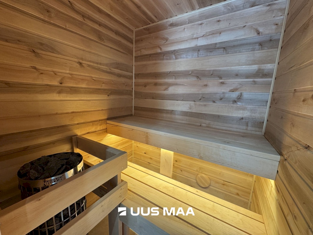 Rakvere linn, Mõisavälja 1-2