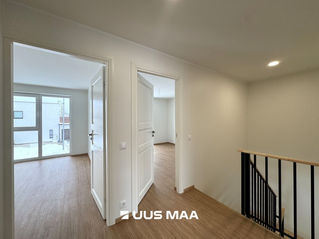 Rakvere linn, Mõisavälja 1-2