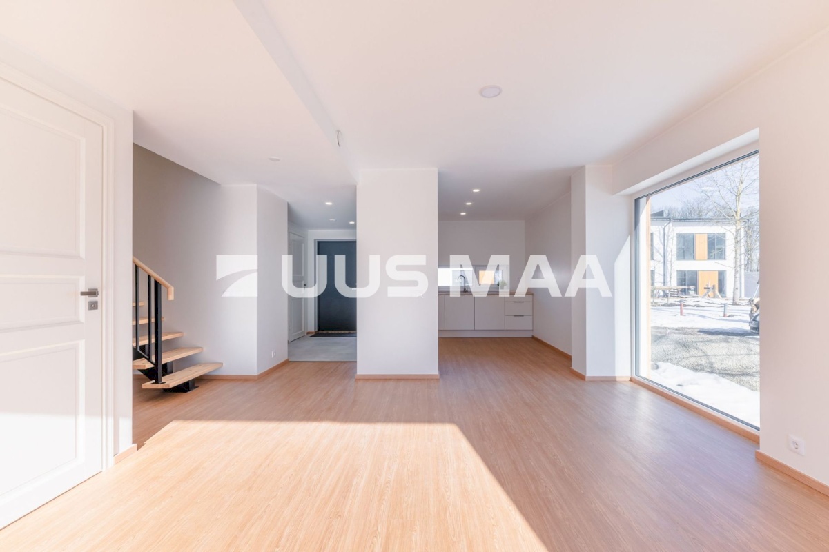 Rakvere linn, Mõisavälja 1-2