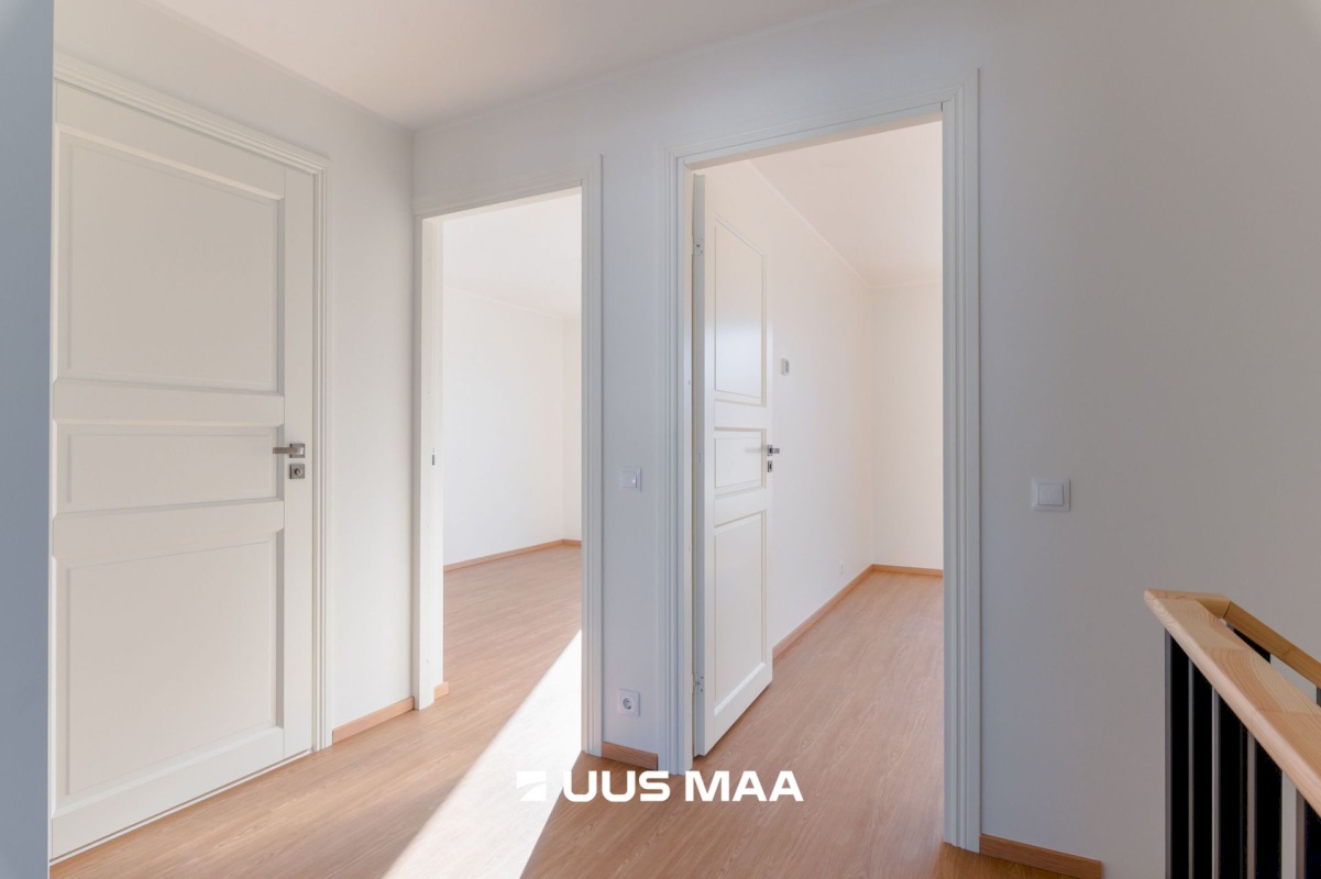 Rakvere linn, Mõisavälja 1-2