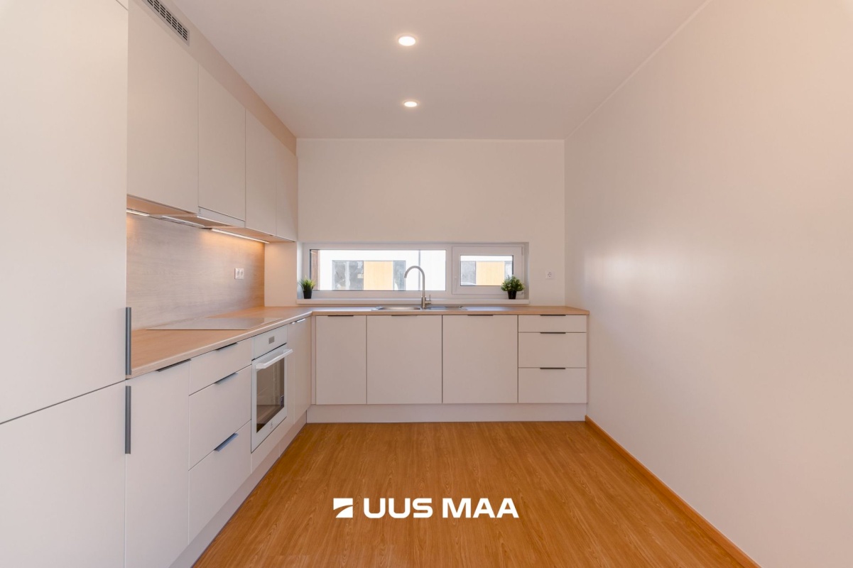 Rakvere linn, Mõisavälja 1-2