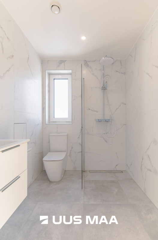 Rakvere linn, Mõisavälja 1-2