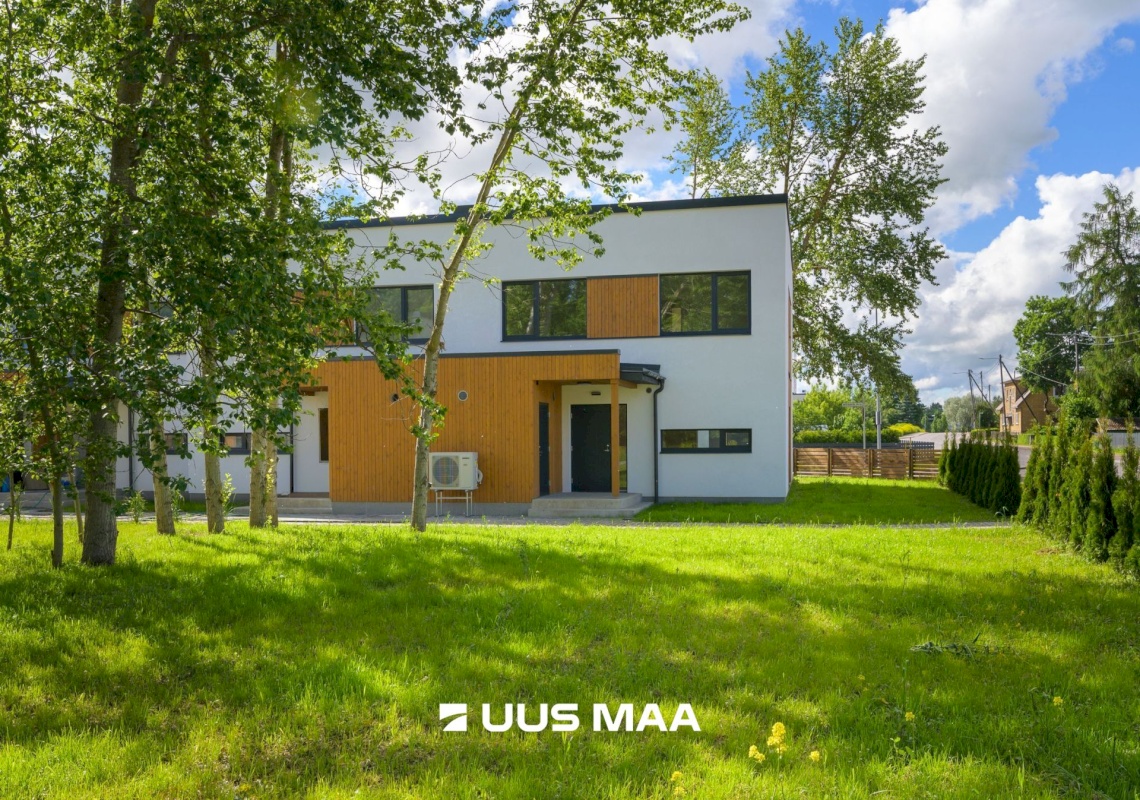 Rakvere linn, Mõisavälja 1-2