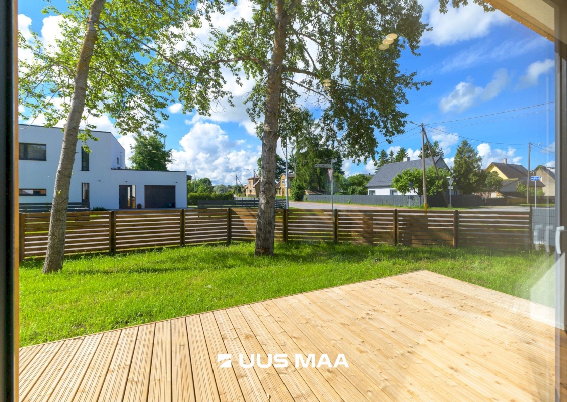 Rakvere linn, Mõisavälja 1-2