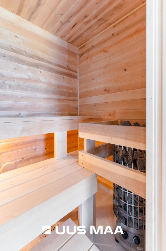 Rakvere linn, Mõisavälja 1-2