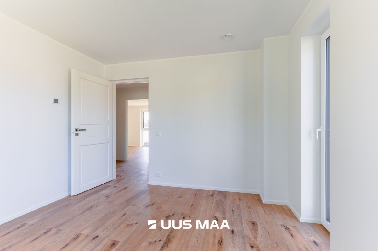 Rakvere linn, Mõisavälja 1-2