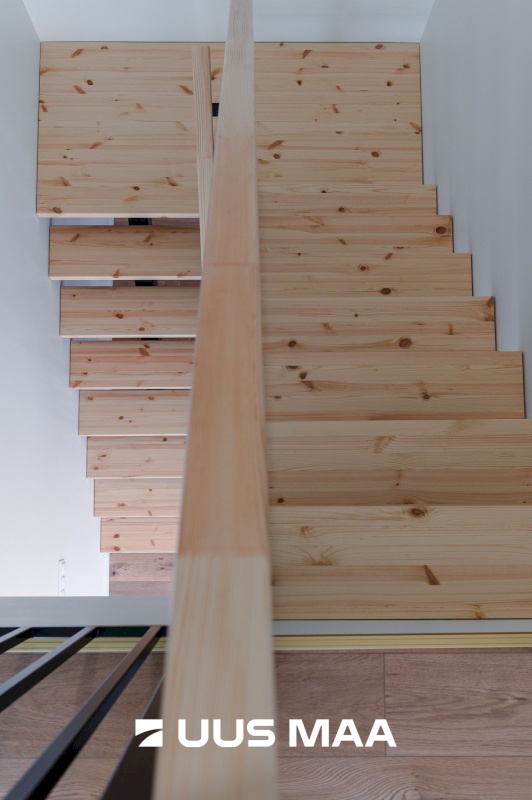 Rakvere linn, Mõisavälja 1-2
