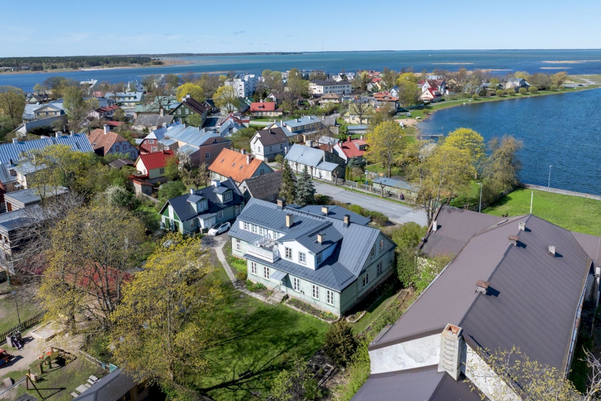 Haapsalu linn, Haapsalu linn, Suur-Lossi 12