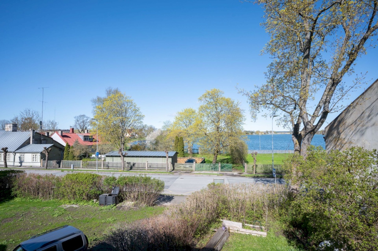 Haapsalu linn, Haapsalu linn, Suur-Lossi 12