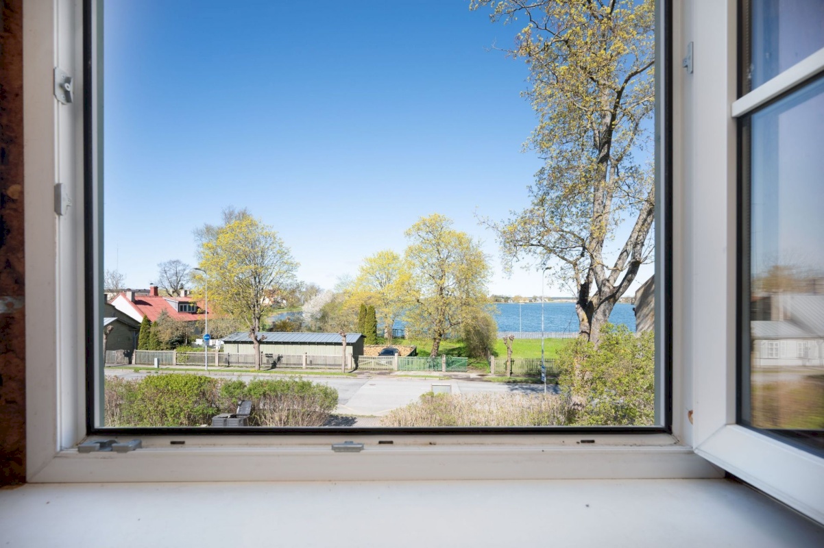 Haapsalu linn, Haapsalu linn, Suur-Lossi 12