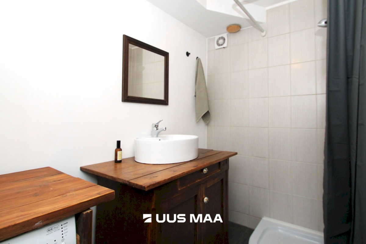 Tallinn, Kesklinna linnaosa, Uus Maailm, Villardi 28