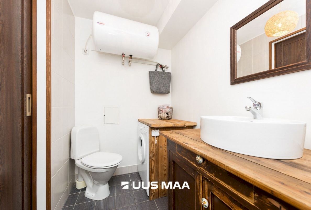 Tallinn, Kesklinna linnaosa, Uus Maailm, Villardi 28